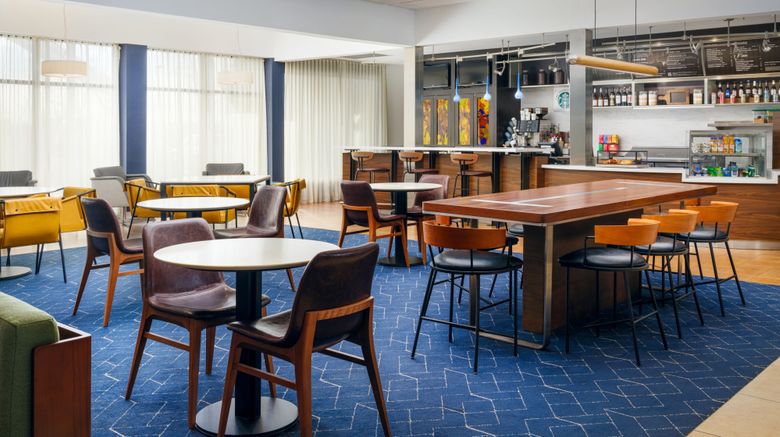 <b>Courtyard Columbus Worthington Lobby</b>. Images powered by <a href="https://www.leonardoworldwide.com/" title="Leonardo Worldwide" target="_blank">Leonardo</a>.