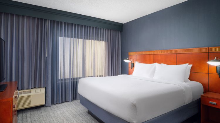 Courtyard Columbus Worthington Room