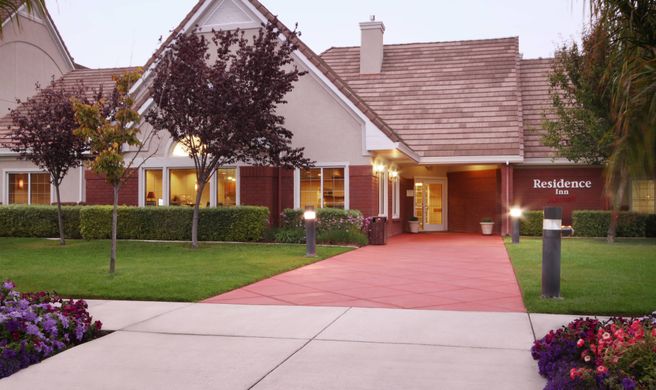 Residence Inn Salinas Monterey Exterior