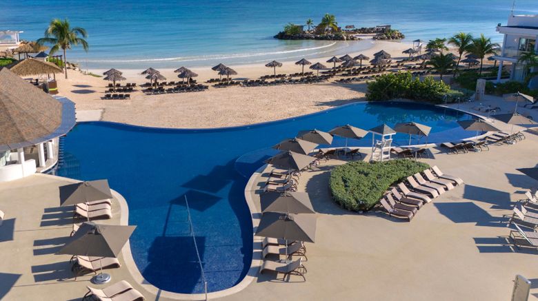 <b>Hideaway at Royalton Blue Waters Beach</b>. Images powered by <a href="https://www.leonardoworldwide.com/" title="Leonardo Worldwide" target="_blank">Leonardo</a>.