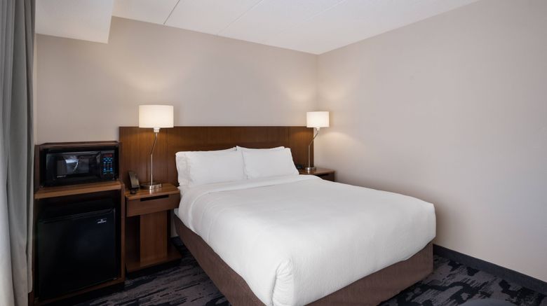 <b>Fairfield Inn by Marriott Amesbury Room</b>. Images powered by <a href="https://www.leonardoworldwide.com/" title="Leonardo Worldwide" target="_blank">Leonardo</a>.