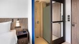 <b>Travelodge Harbourfront Room</b>. Images powered by <a href="https://www.leonardoworldwide.com/" title="Leonardo Worldwide" target="_blank">Leonardo</a>.
