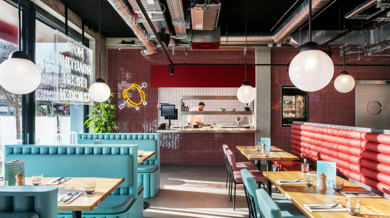 <b>The Social Hub Berlin Restaurant</b>. Images powered by <a href="https://www.leonardoworldwide.com/" title="Leonardo Worldwide" target="_blank">Leonardo</a>.
