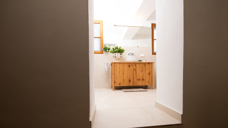 <b>Hotel Amadeus Room</b>. Images powered by <a href="https://www.leonardoworldwide.com/" title="Leonardo Worldwide" target="_blank">Leonardo</a>.