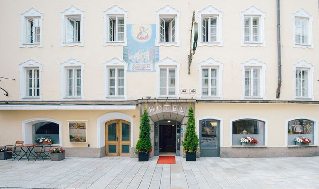 Hotel Amadeus Exterior