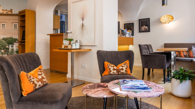 <b>Hotel Amadeus Lobby</b>. Images powered by <a href="https://www.leonardoworldwide.com/" title="Leonardo Worldwide" target="_blank">Leonardo</a>.
