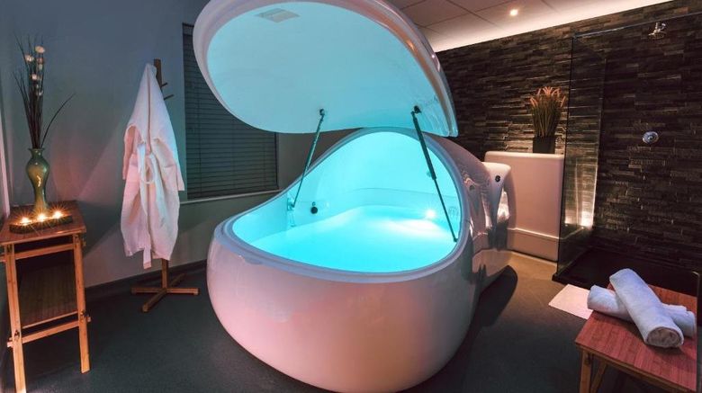 <b>Ballymascanlon Hotel & Golf Resort Room</b>. Images powered by <a href="https://www.leonardoworldwide.com/" title="Leonardo Worldwide" target="_blank">Leonardo</a>.