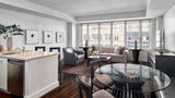 <b>AKA White House Suite</b>. Images powered by <a href="https://www.leonardoworldwide.com/" title="Leonardo Worldwide" target="_blank">Leonardo</a>.