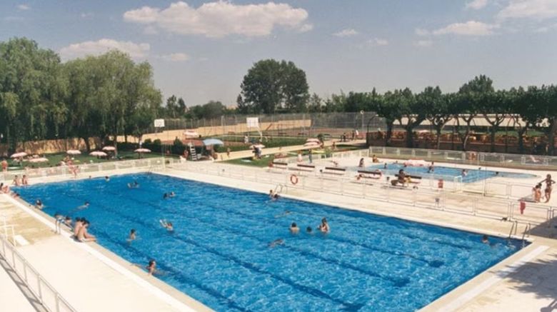 <b>Crisol Regio Hotel Pool</b>. Images powered by <a href="https://www.leonardoworldwide.com/" title="Leonardo Worldwide" target="_blank">Leonardo</a>.