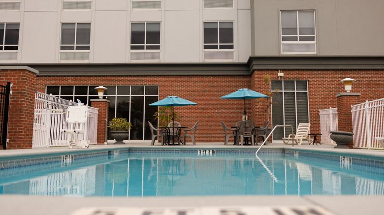 <b>Holiday Inn Pool</b>. Images powered by <a href="https://www.leonardoworldwide.com/" title="Leonardo Worldwide" target="_blank">Leonardo</a>.