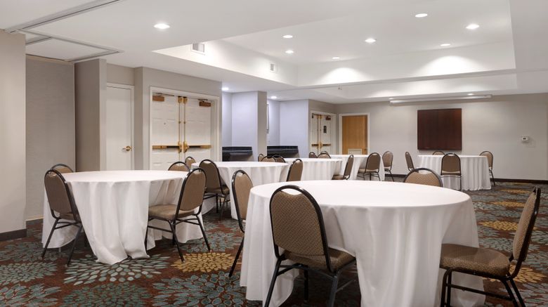 <b>Staybridge Suites Tallahassee I-10 East Meeting</b>. Images powered by <a href="https://www.leonardoworldwide.com/" title="Leonardo Worldwide" target="_blank">Leonardo</a>.