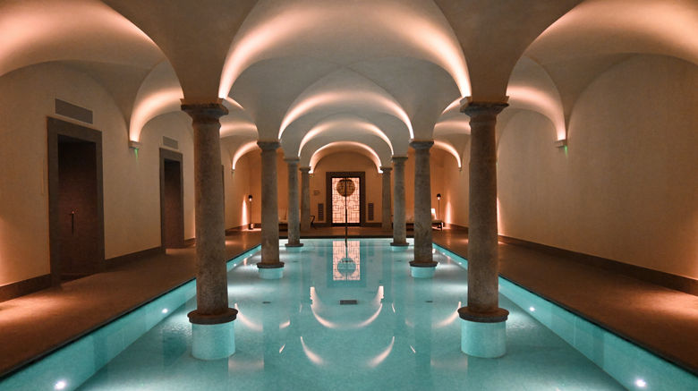 <b>Portrait Milano Pool</b>. Images powered by <a href="https://www.leonardoworldwide.com/" title="Leonardo Worldwide" target="_blank">Leonardo</a>.