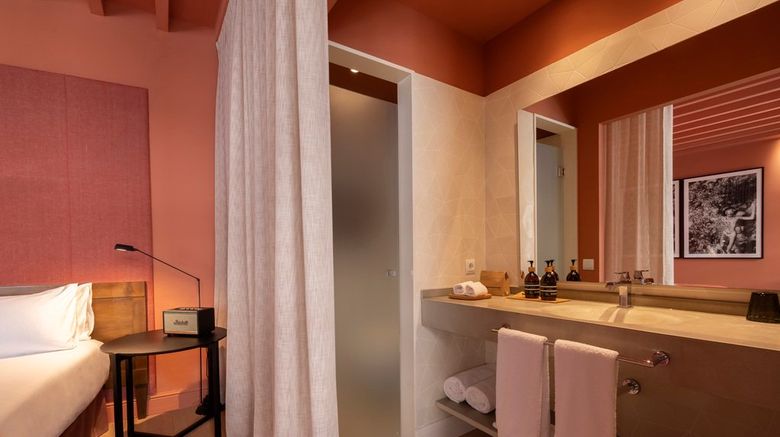 <b>Calatrava Mediterranean Sea House Room</b>. Images powered by <a href="https://www.leonardoworldwide.com/" title="Leonardo Worldwide" target="_blank">Leonardo</a>.