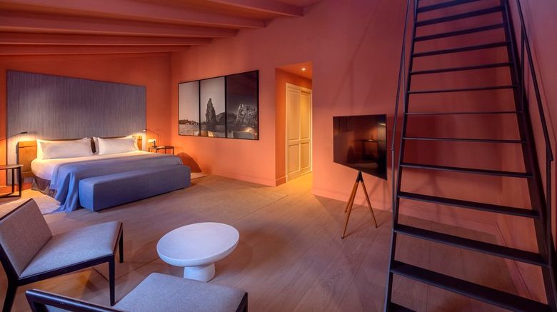 <b>Calatrava Mediterranean Sea House Suite</b>. Images powered by <a href="https://www.leonardoworldwide.com/" title="Leonardo Worldwide" target="_blank">Leonardo</a>.