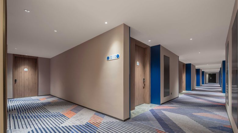 <b>Holiday Inn Express Hongqiao Necc Lobby</b>. Images powered by <a href="https://www.leonardoworldwide.com/" title="Leonardo Worldwide" target="_blank">Leonardo</a>.