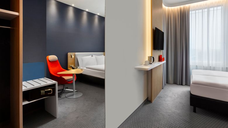 <b>Holiday Inn Express Munich City West Room</b>. Images powered by <a href="https://www.leonardoworldwide.com/" title="Leonardo Worldwide" target="_blank">Leonardo</a>.