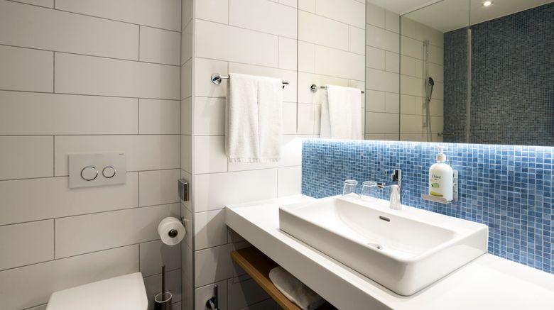 <b>Holiday Inn Express Munich City West Room</b>. Images powered by <a href="https://www.leonardoworldwide.com/" title="Leonardo Worldwide" target="_blank">Leonardo</a>.