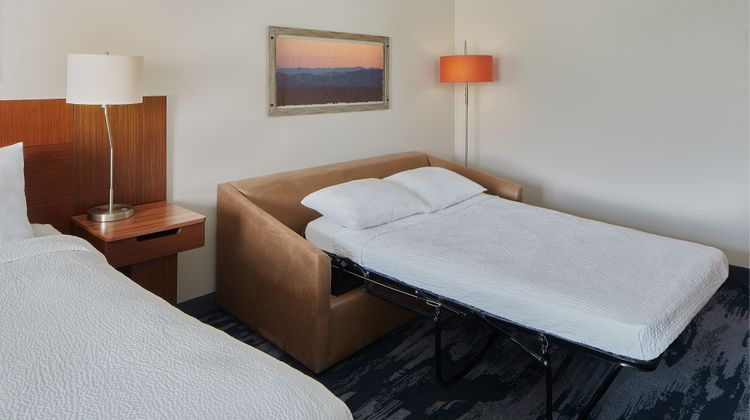 Fairfield Inn Huntsville Room