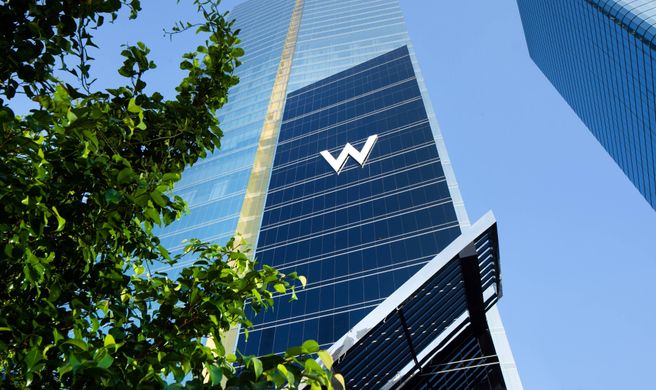 W Panama Exterior