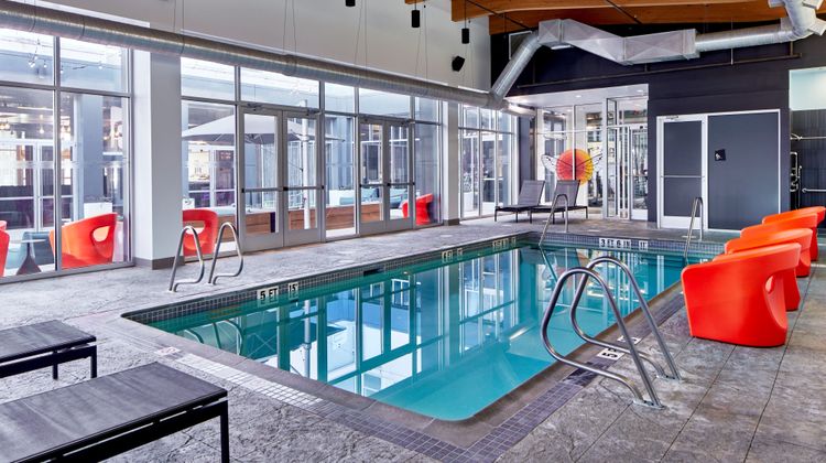 Aloft Nashville Franklin Pool