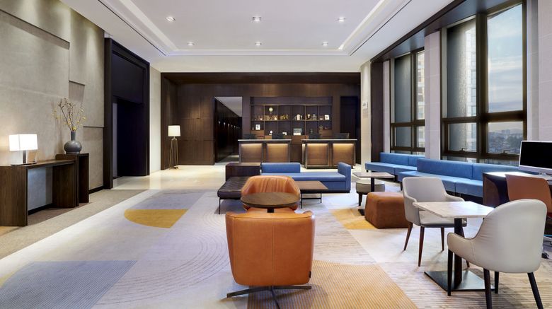 <b>Four Points by Sheraton Seoul Station Lobby</b>. Images powered by <a href="https://www.leonardoworldwide.com/" title="Leonardo Worldwide" target="_blank">Leonardo</a>.