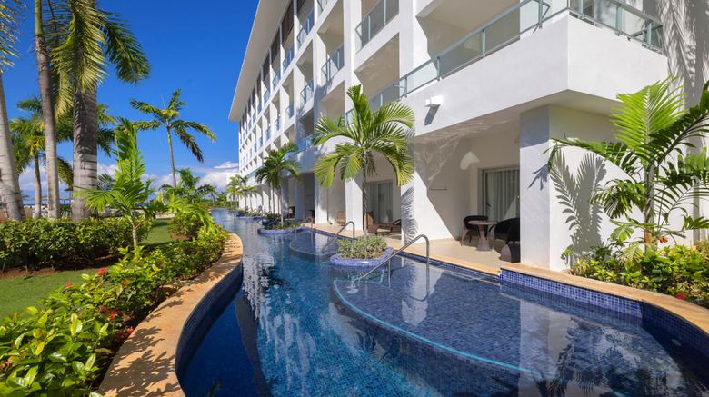 <b>Hideaway at Royalton Blue Waters Pool</b>. Images powered by <a href="https://www.leonardoworldwide.com/" title="Leonardo Worldwide" target="_blank">Leonardo</a>.