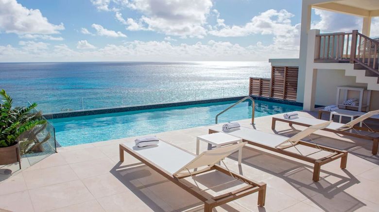 <b>Azura Bermuda Exterior</b>. Images powered by <a href="https://www.leonardoworldwide.com/" title="Leonardo Worldwide" target="_blank">Leonardo</a>.
