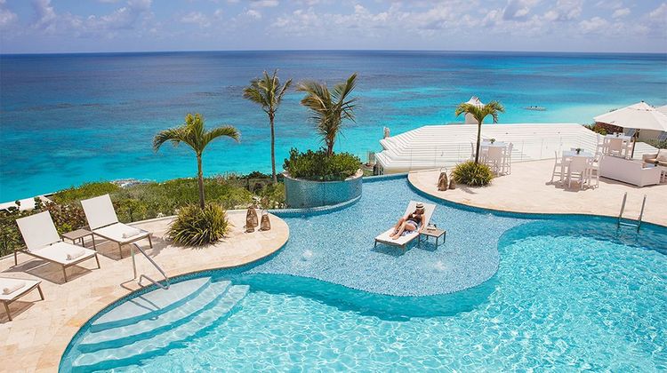 Azura Bermuda Pool