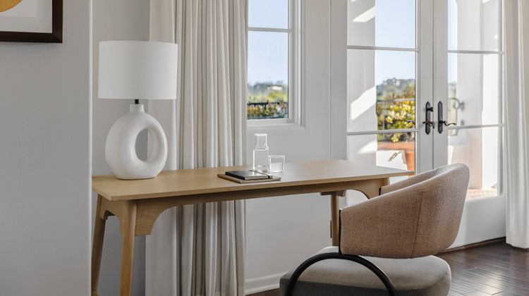 The Kimpton Canary Suite