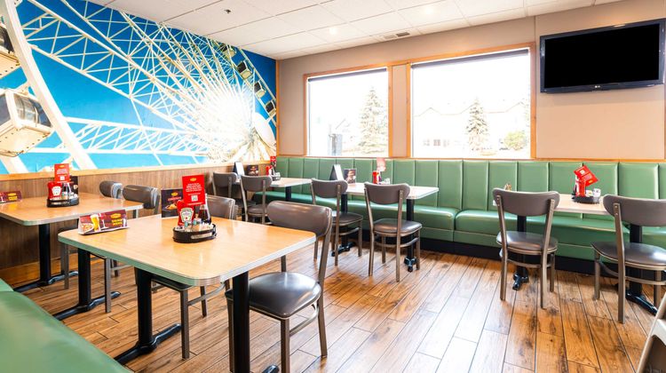 Sandman Hotel West Edmonton Restaurant