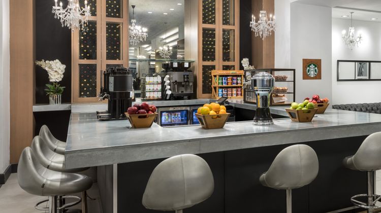 The Manhattan at Times Square Hotel Restaurant