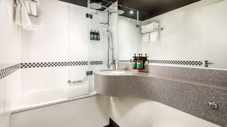 Crowne Plaza Manchester Airport Room