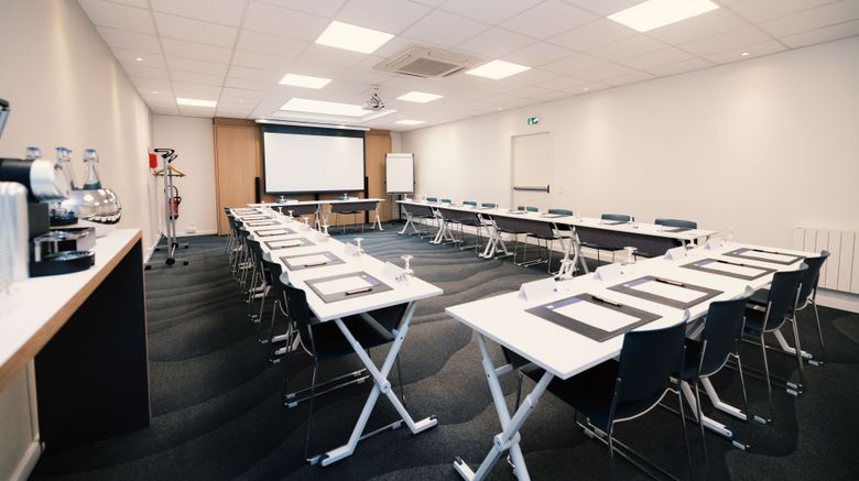 <b>Holiday Inn Express Lille Centre Meeting</b>. Images powered by <a href="https://www.leonardoworldwide.com/" title="Leonardo Worldwide" target="_blank">Leonardo</a>.
