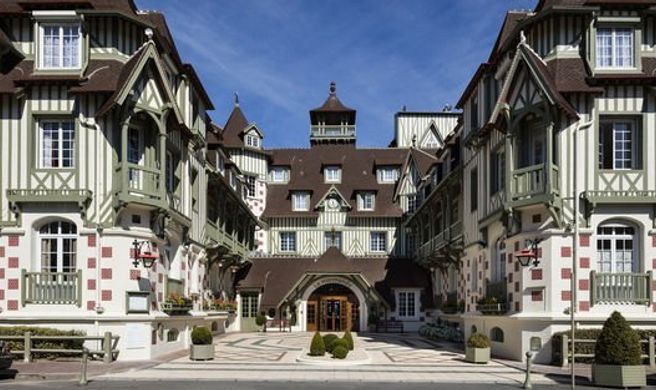 Hotel Normandy Barriere Exterior