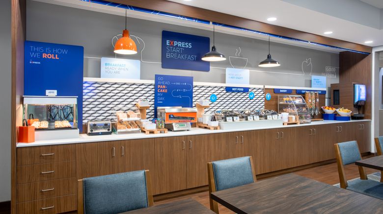 <b>Holiday Inn Express & Suites Clinton Restaurant</b>. Images powered by <a href="https://www.leonardoworldwide.com/" title="Leonardo Worldwide" target="_blank">Leonardo</a>.