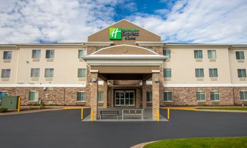 Holiday Inn Express & Suites Clinton