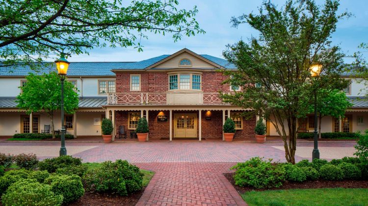 Williamsburg Lodge, Autograph Collection Exterior