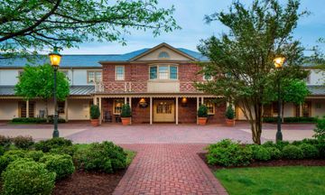 Williamsburg Lodge, Autograph Collection
