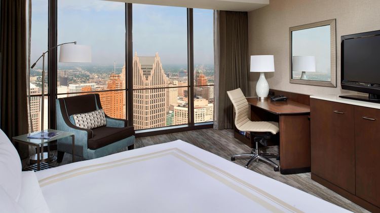 Detroit Marriott at the Renaissance Ctr Room