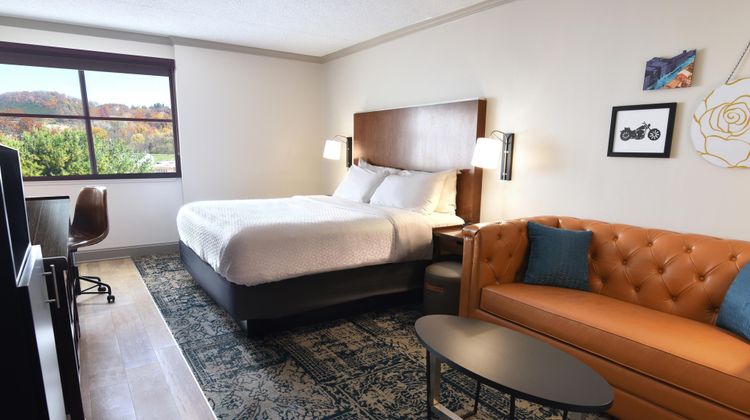 Four Points by Sheraton York Room