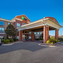 Holiday Inn Express & Stes Okmulgee