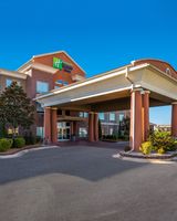 Holiday Inn Express & Stes Okmulgee