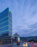 Holiday Inn Express Bazhong Center