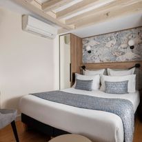 Hotel Theoreme