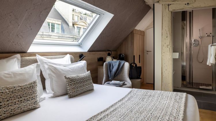 Hotel Theoreme Room
