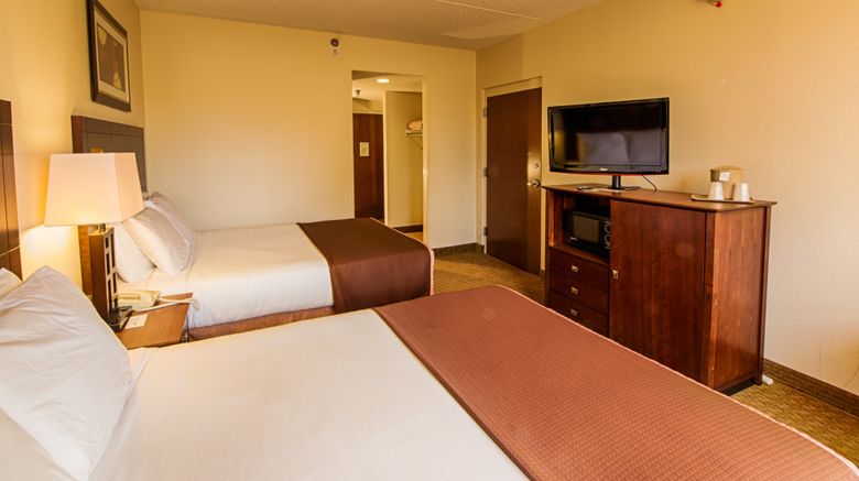 <b>Landmark Inn Room</b>. Images powered by <a href="https://www.leonardoworldwide.com/" title="Leonardo Worldwide" target="_blank">Leonardo</a>.