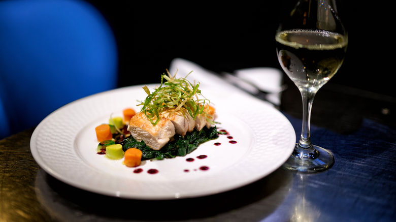 <b>Fitzpatrick Manhattan Hotel Restaurant</b>. Images powered by <a href="https://www.leonardoworldwide.com/" title="Leonardo Worldwide" target="_blank">Leonardo</a>.