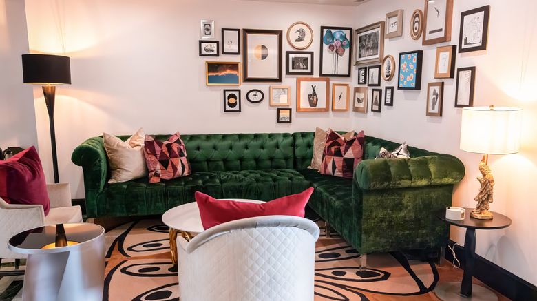 <b>Chamberlain West Hollywood Lobby</b>. Images powered by <a href="https://www.leonardoworldwide.com/" title="Leonardo Worldwide" target="_blank">Leonardo</a>.
