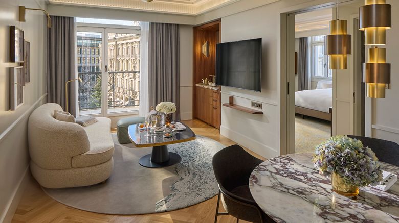 <b>Mandarin Oriental Savoy, Zurich Exterior</b>. Images powered by <a href="https://www.leonardoworldwide.com/" title="Leonardo Worldwide" target="_blank">Leonardo</a>.