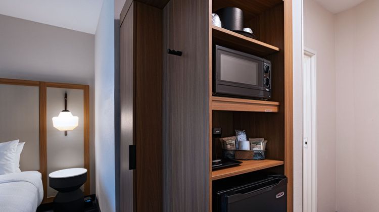 Fairfield Inn & Suites Hillsboro Suite